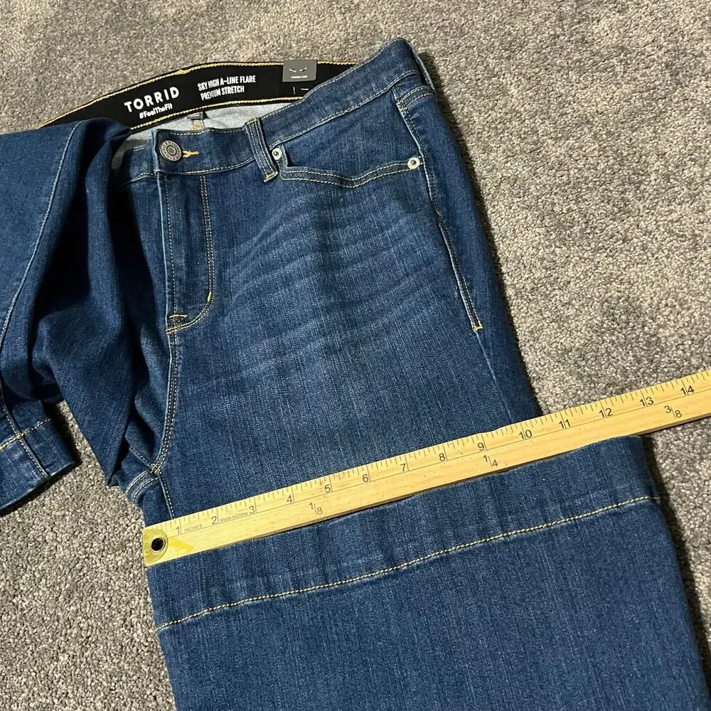 Torrid Sky High A Line Flare Jeans 12S Short High Rise Stretch NWT - Picture 10 of 10